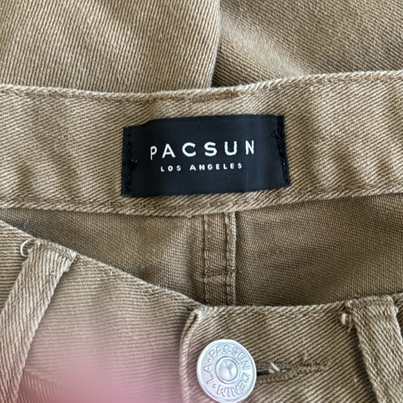 Men’s Pants - Picture 4 of 5
